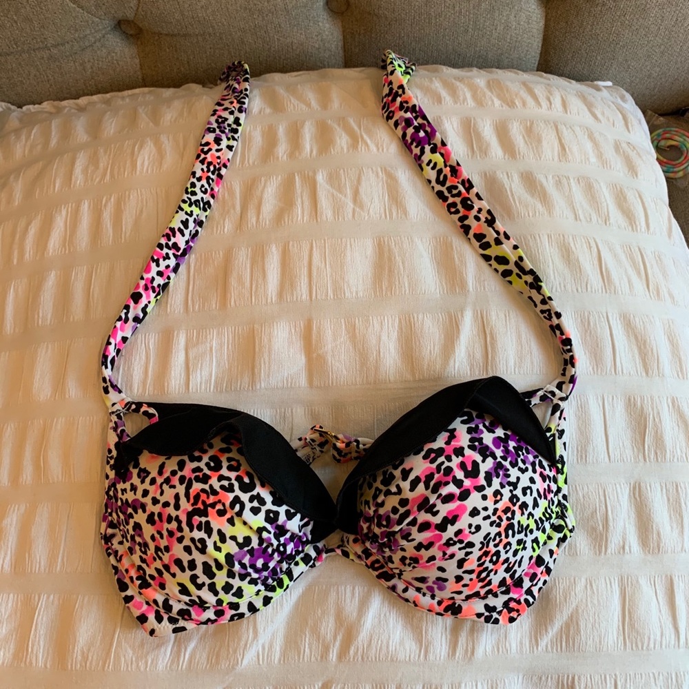 Victoria’s Secret Bombshell Bikini